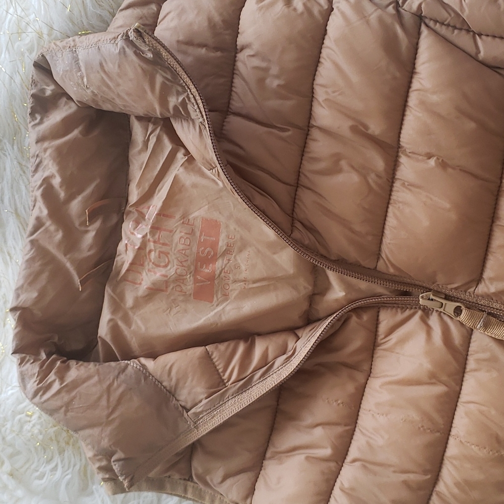 Vest - Picture 2 of 2